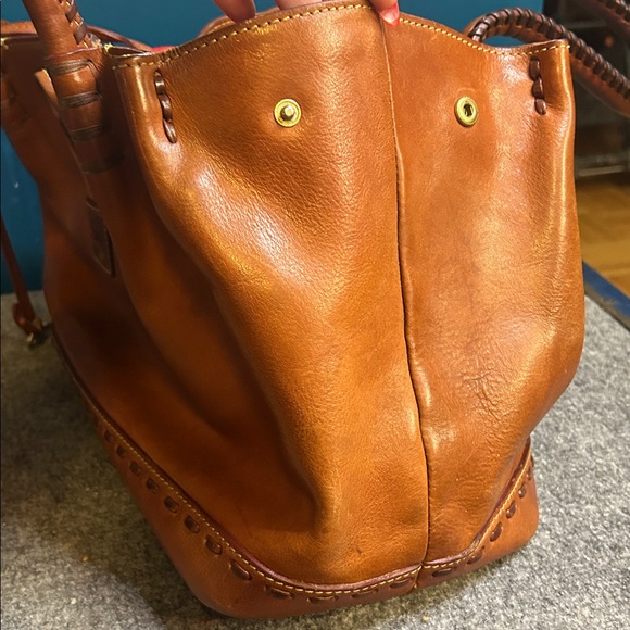 *RARE* Discontinued Vintage Dooney and Bourke Florentine Satchel with Toggle - Picture 8 of 16